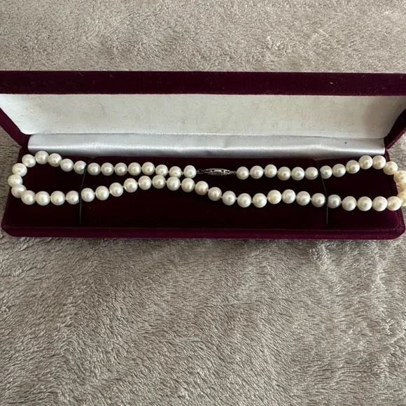 Beautiful natural pearl necklace new - Picture 2 of 8